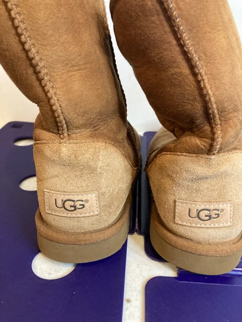 UGG WOMENS CLASSIC BOOT LIGHT BROWN SIZE 8
